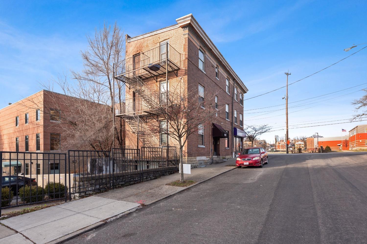 803 Windham Avenue