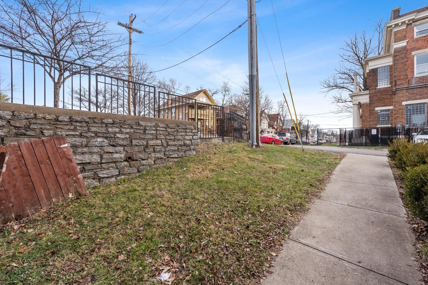 803 Windham Avenue
