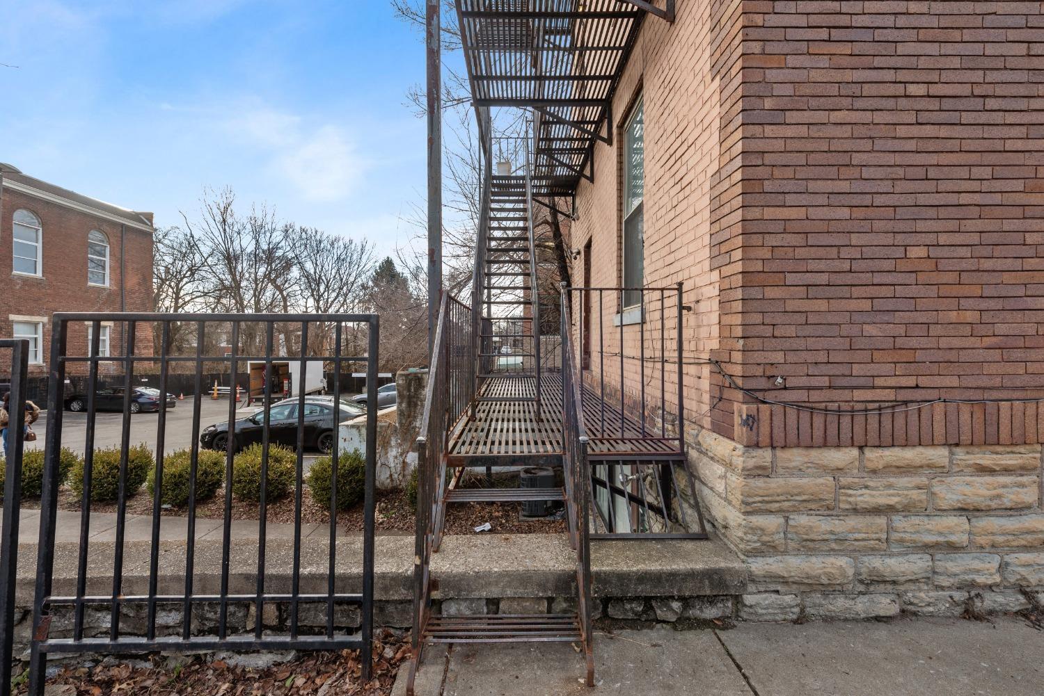 803 Windham Avenue