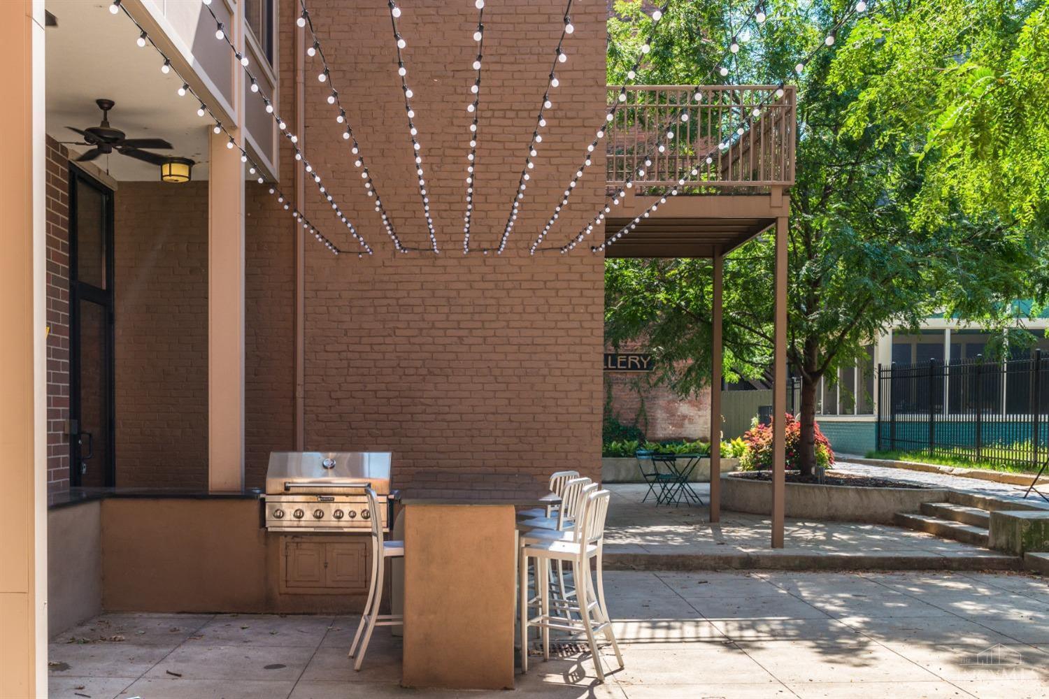 1415 Vine Street 101