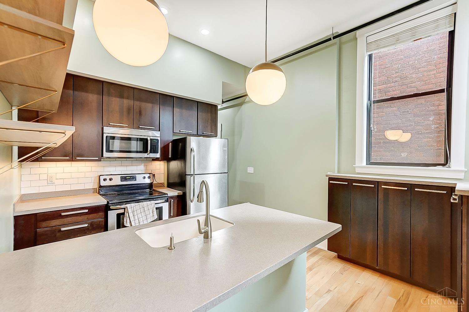 1415 Vine Street 101