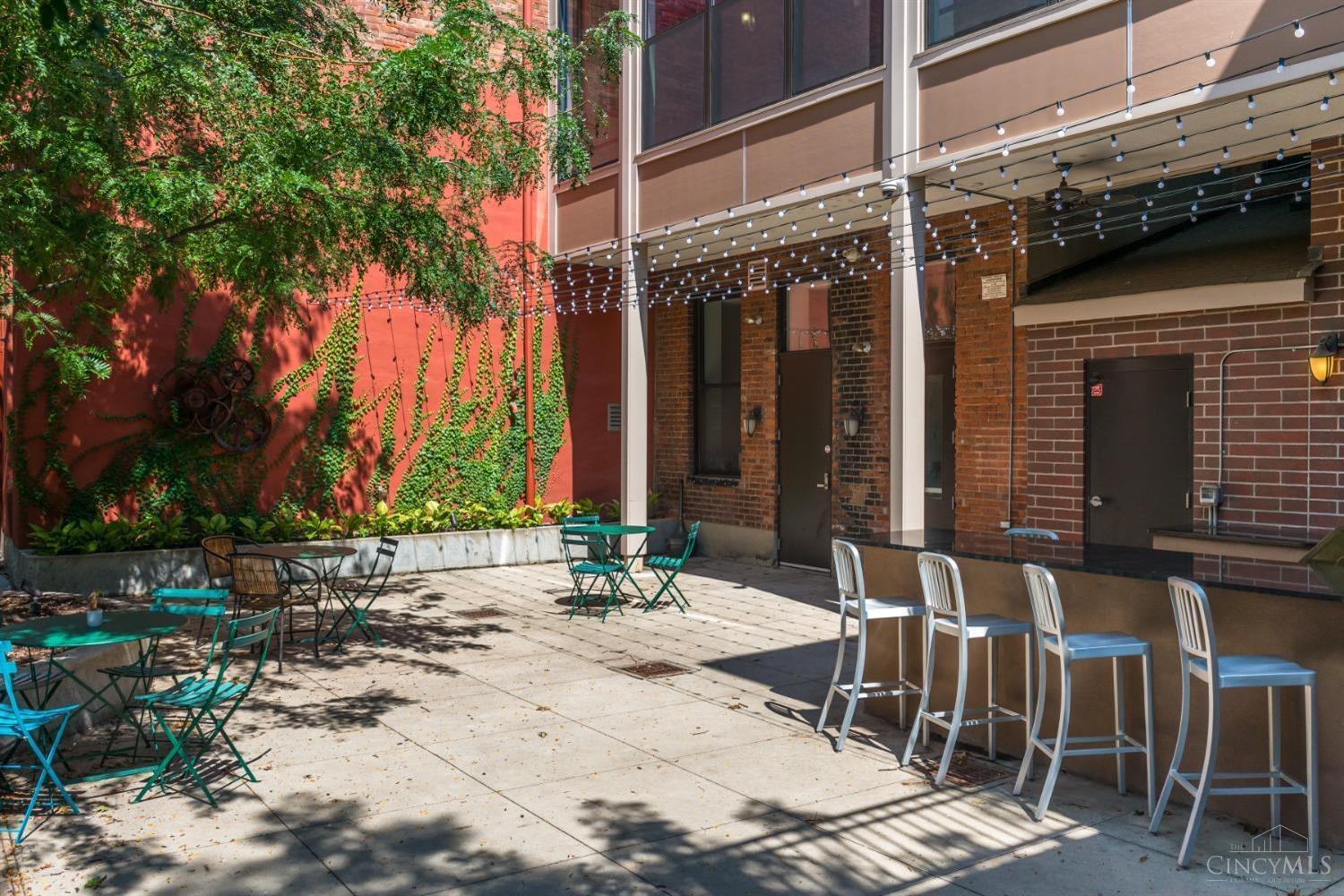 1415 Vine Street 101