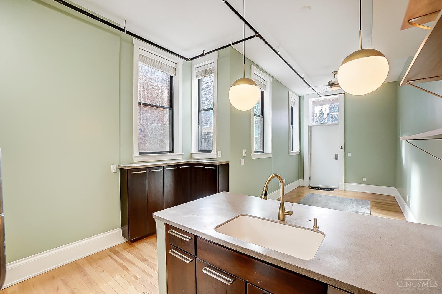 1415 Vine Street 101