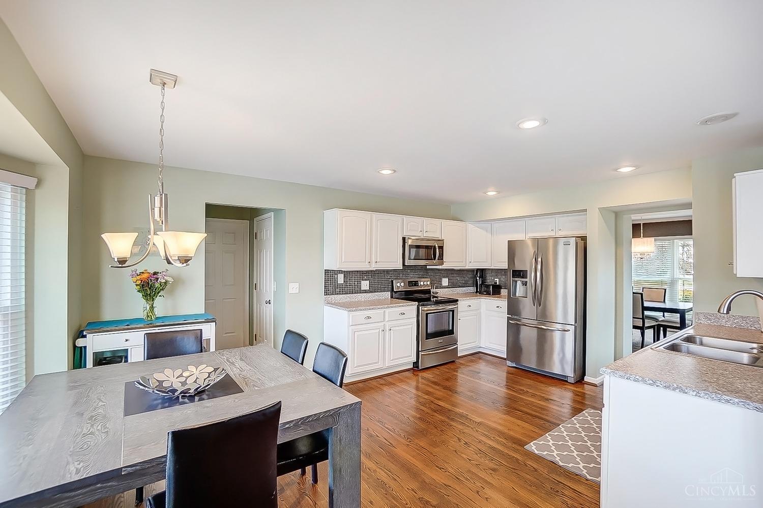 524 Laurelwood Drive