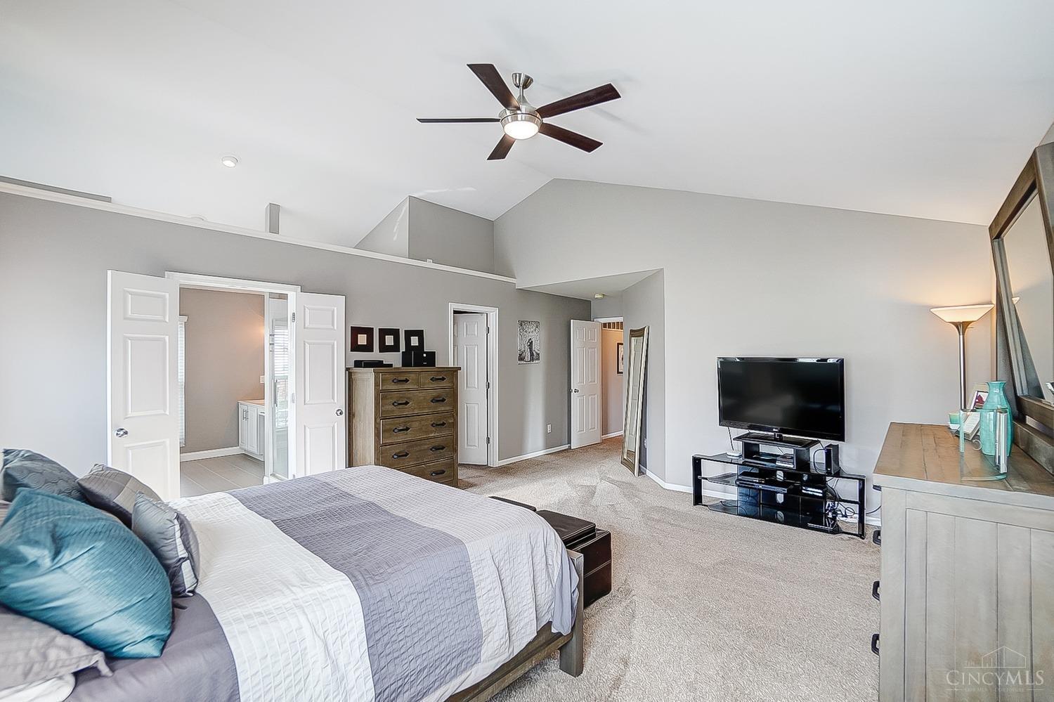 524 Laurelwood Drive
