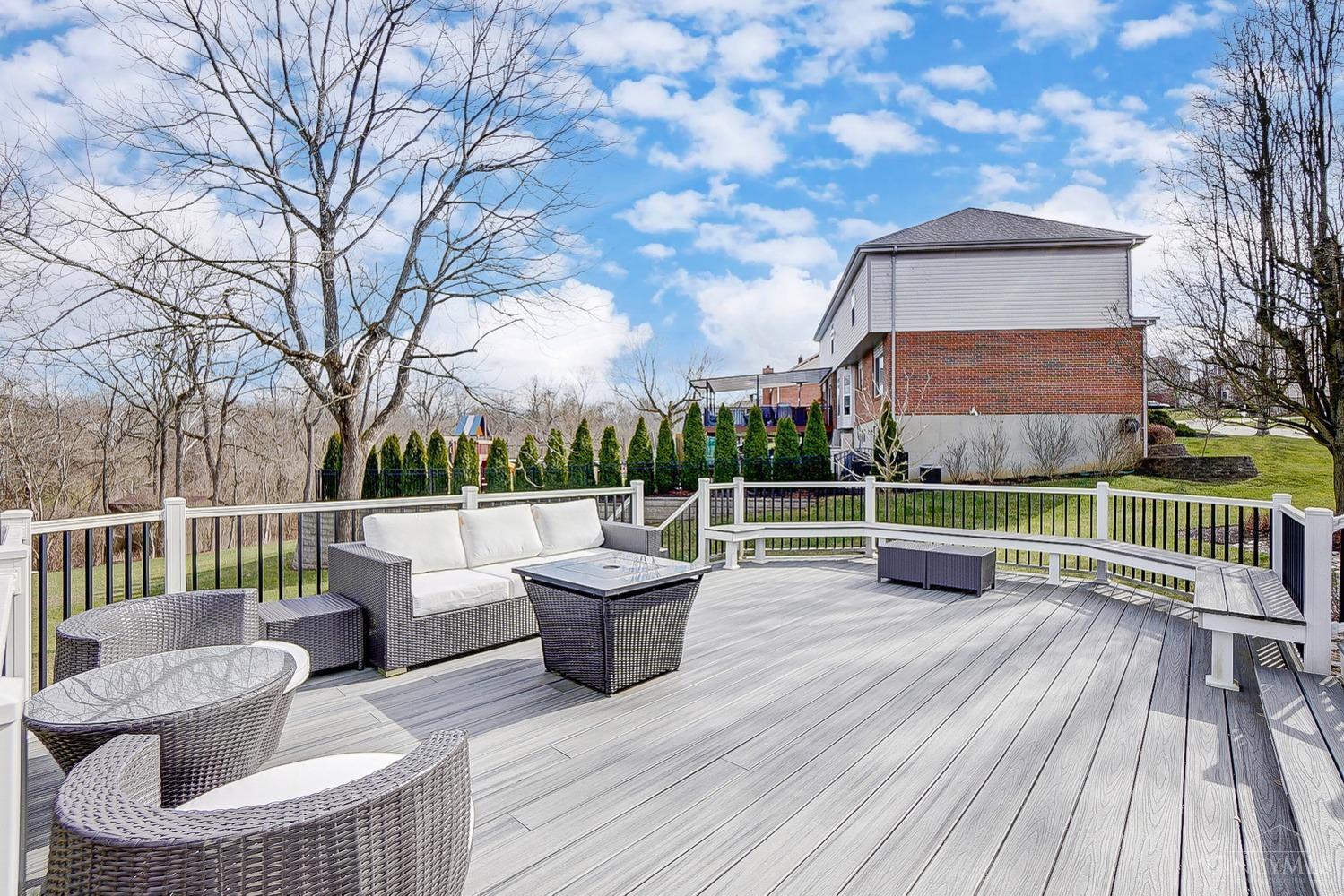 524 Laurelwood Drive