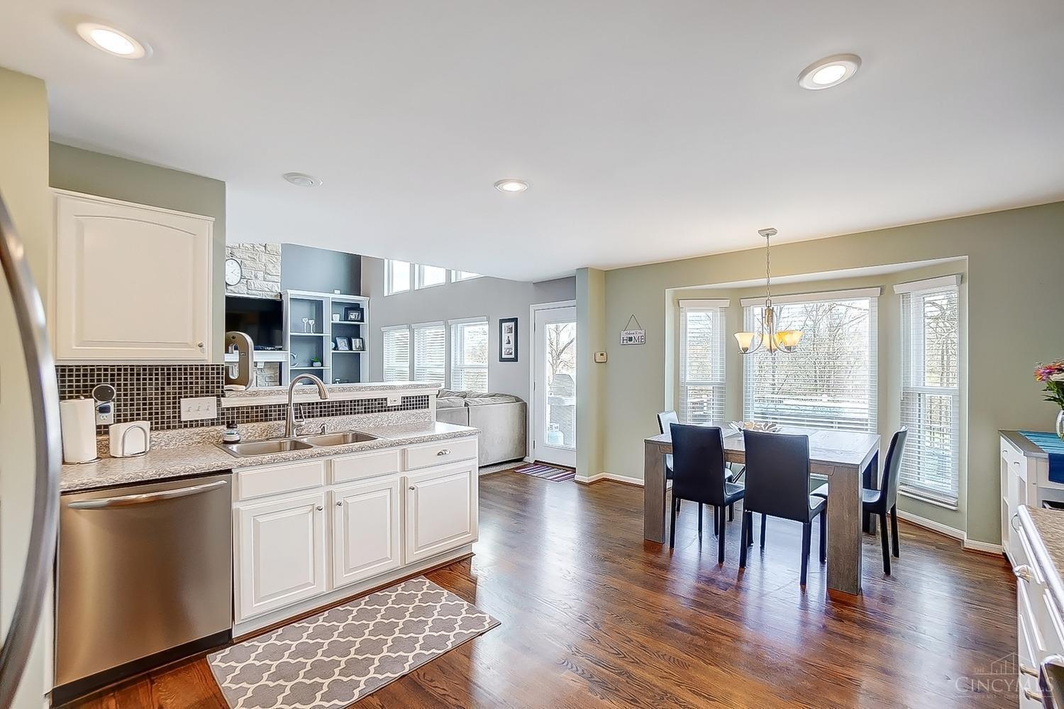 524 Laurelwood Drive