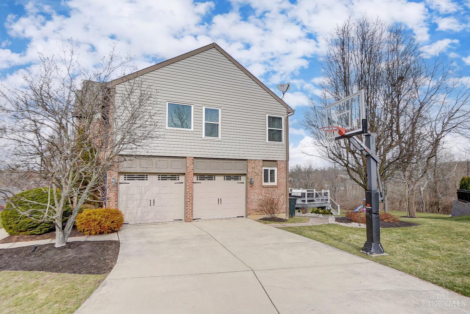 524 Laurelwood Drive
