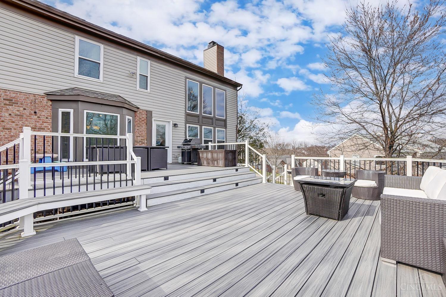 524 Laurelwood Drive