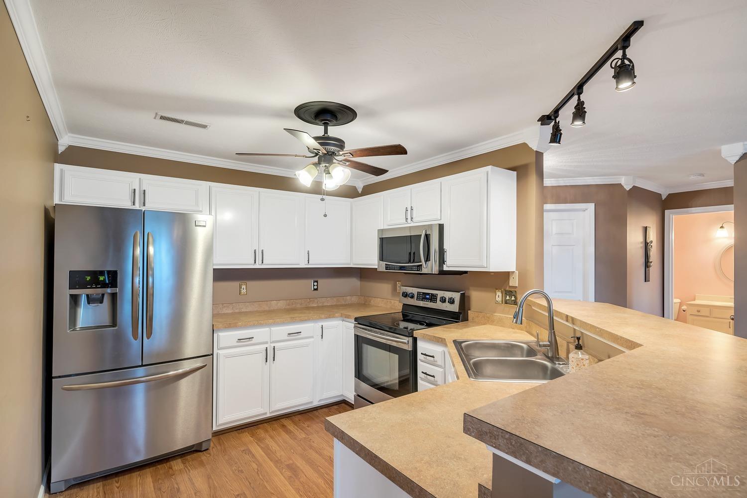 3690 Chestnut Park Lane 4