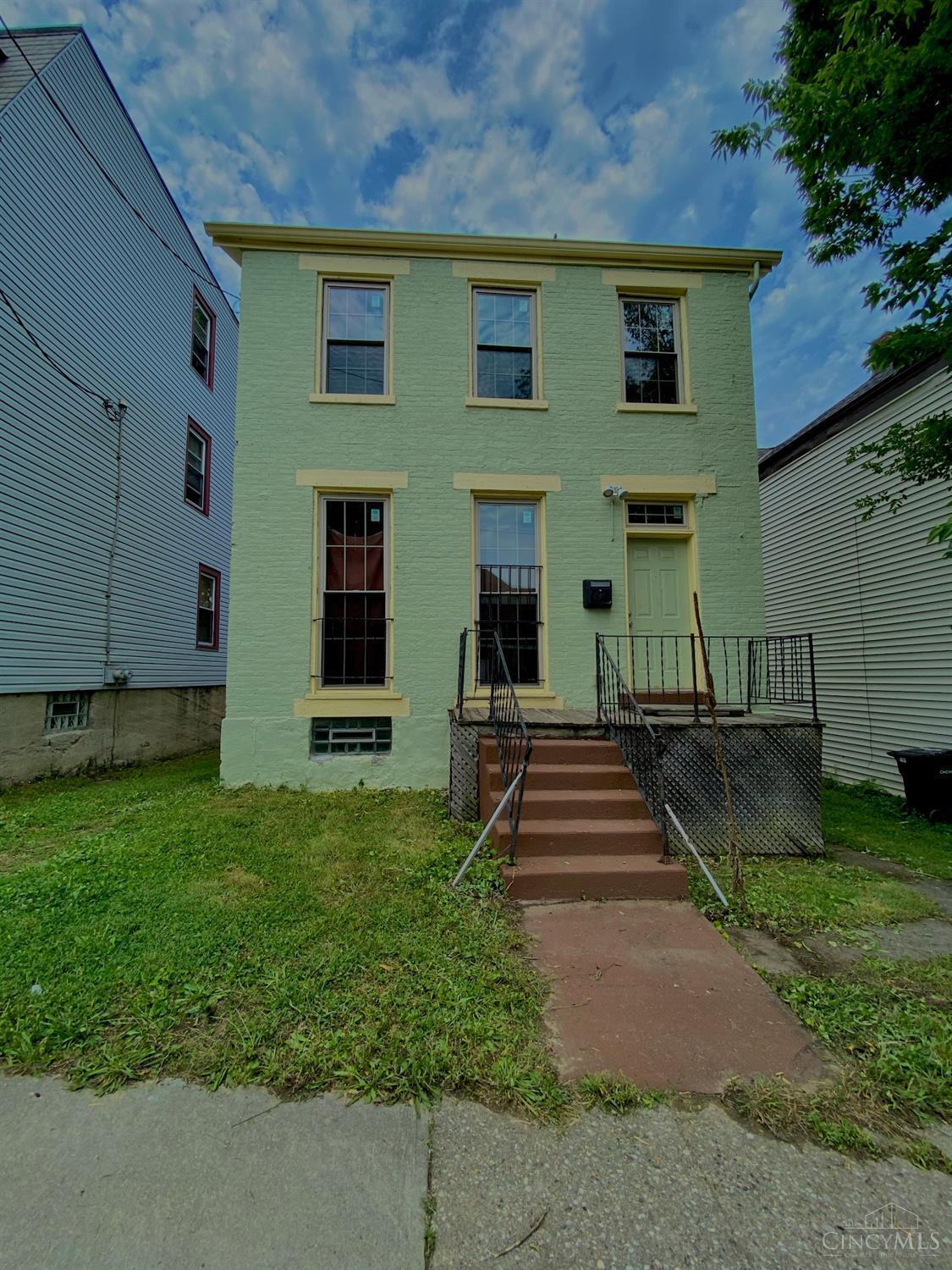 1130 Yale Avenue
