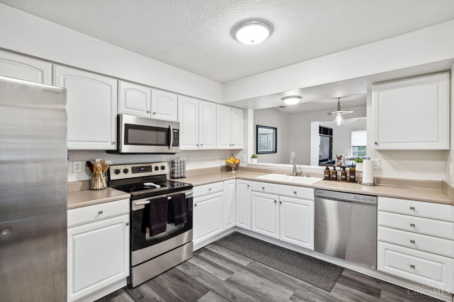 3910 Vineyard Green Drive