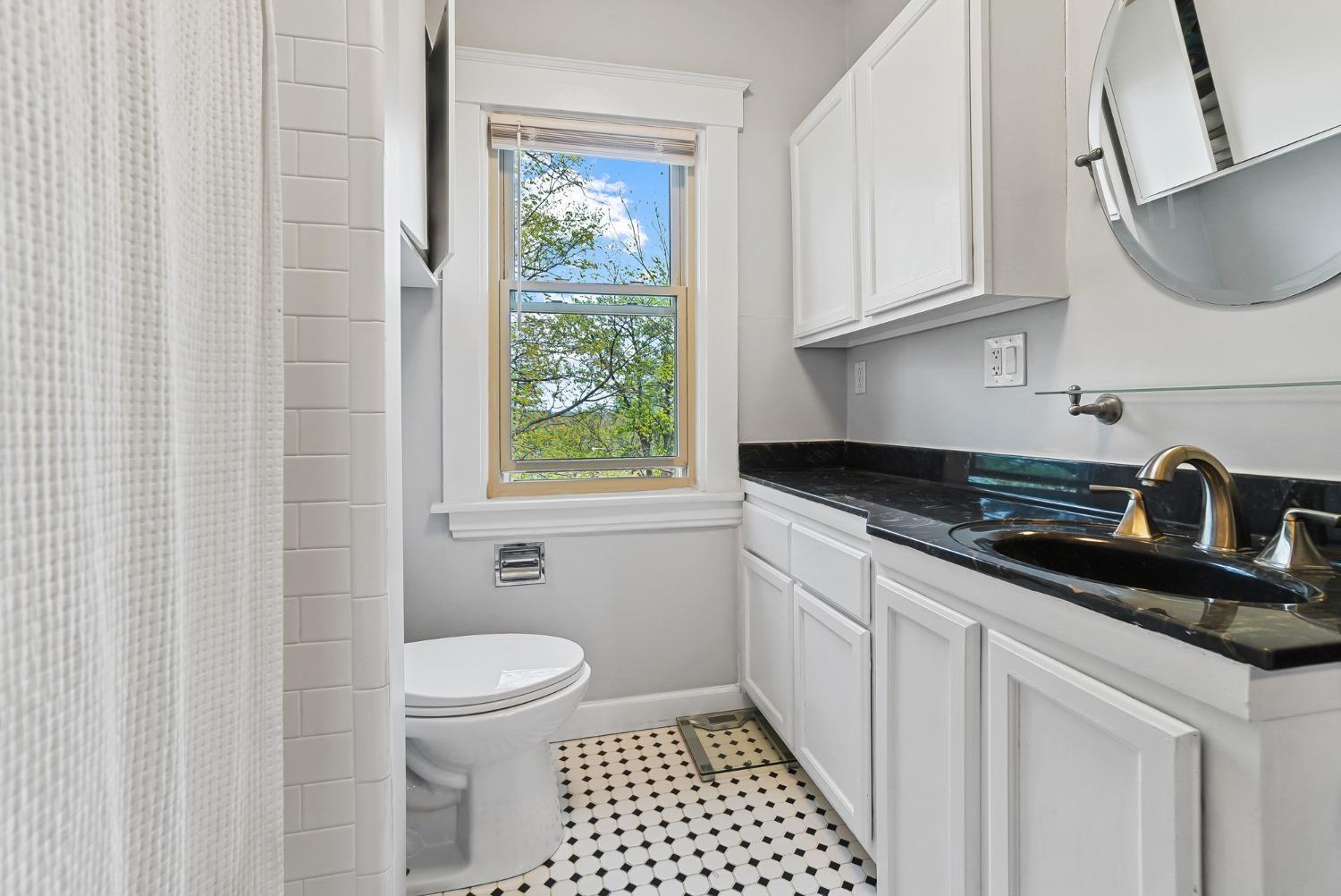 3075 Taylor Avenue