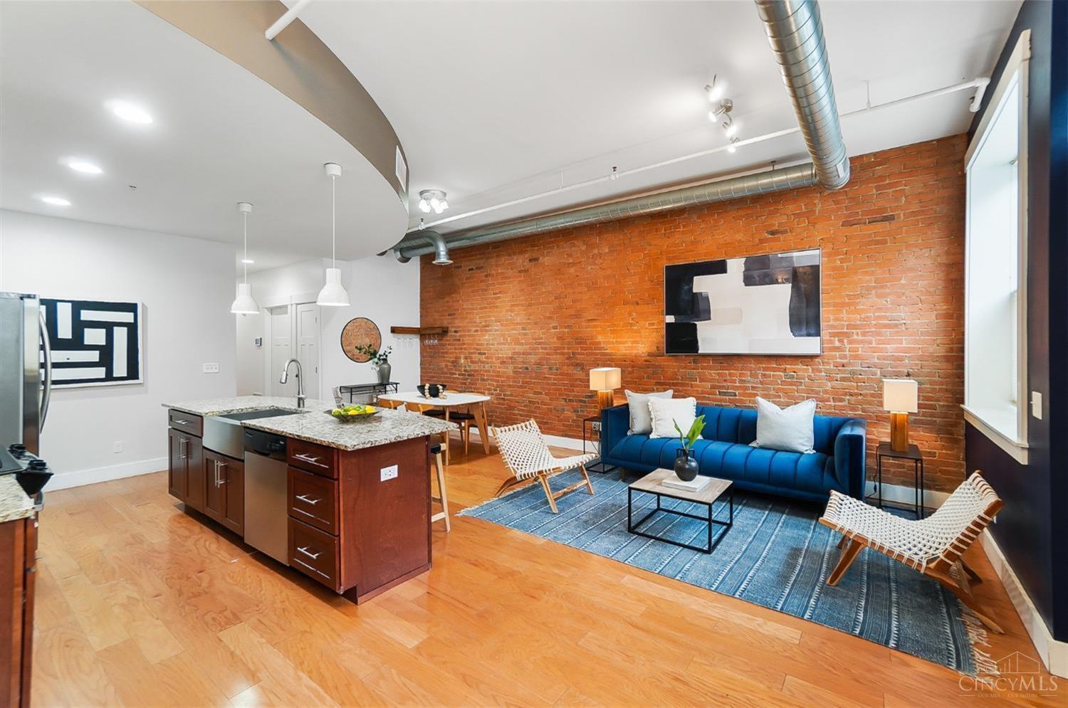 1421 Race Street 3