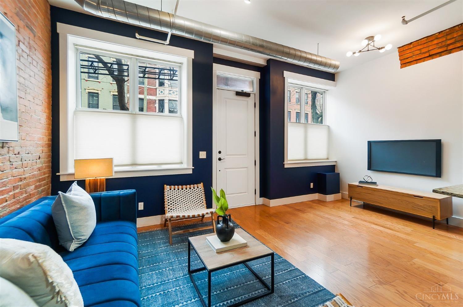 1421 Race Street 3