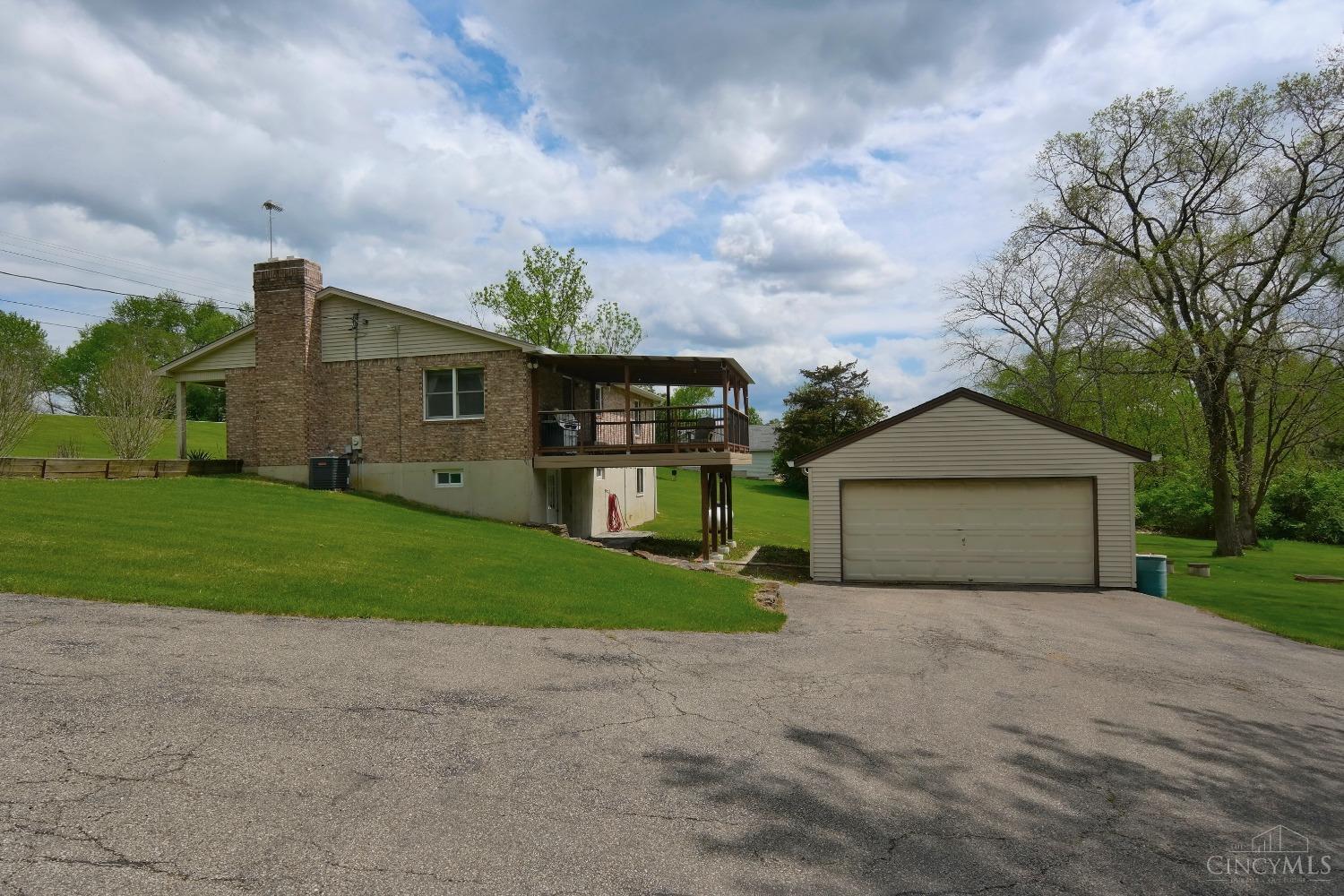 3929 Schoenling Road