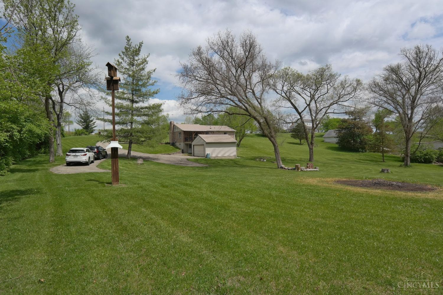 3929 Schoenling Road