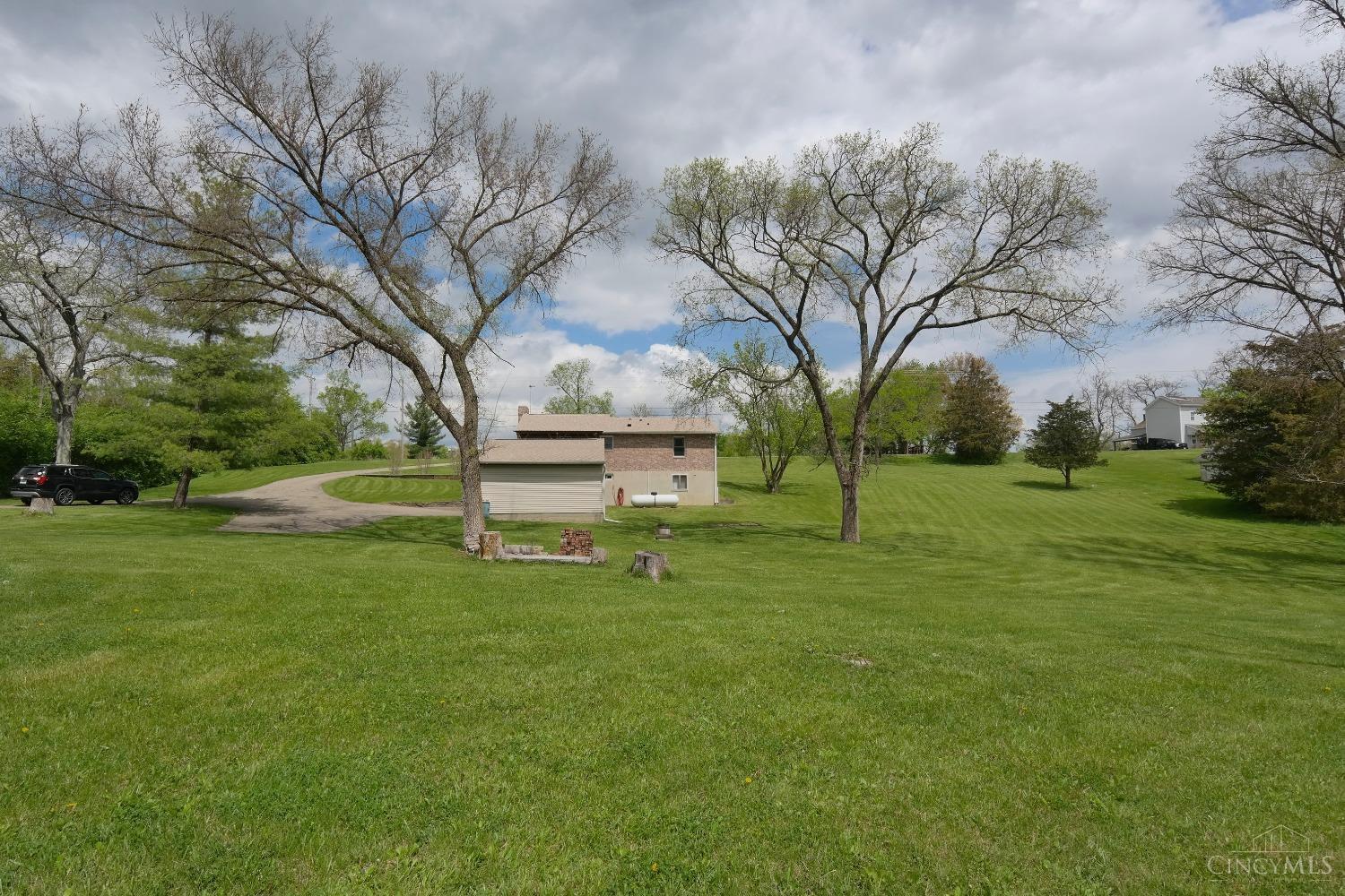 3929 Schoenling Road