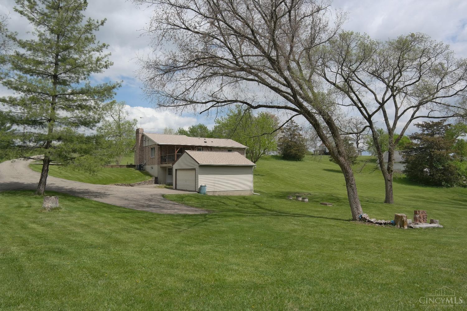 3929 Schoenling Road
