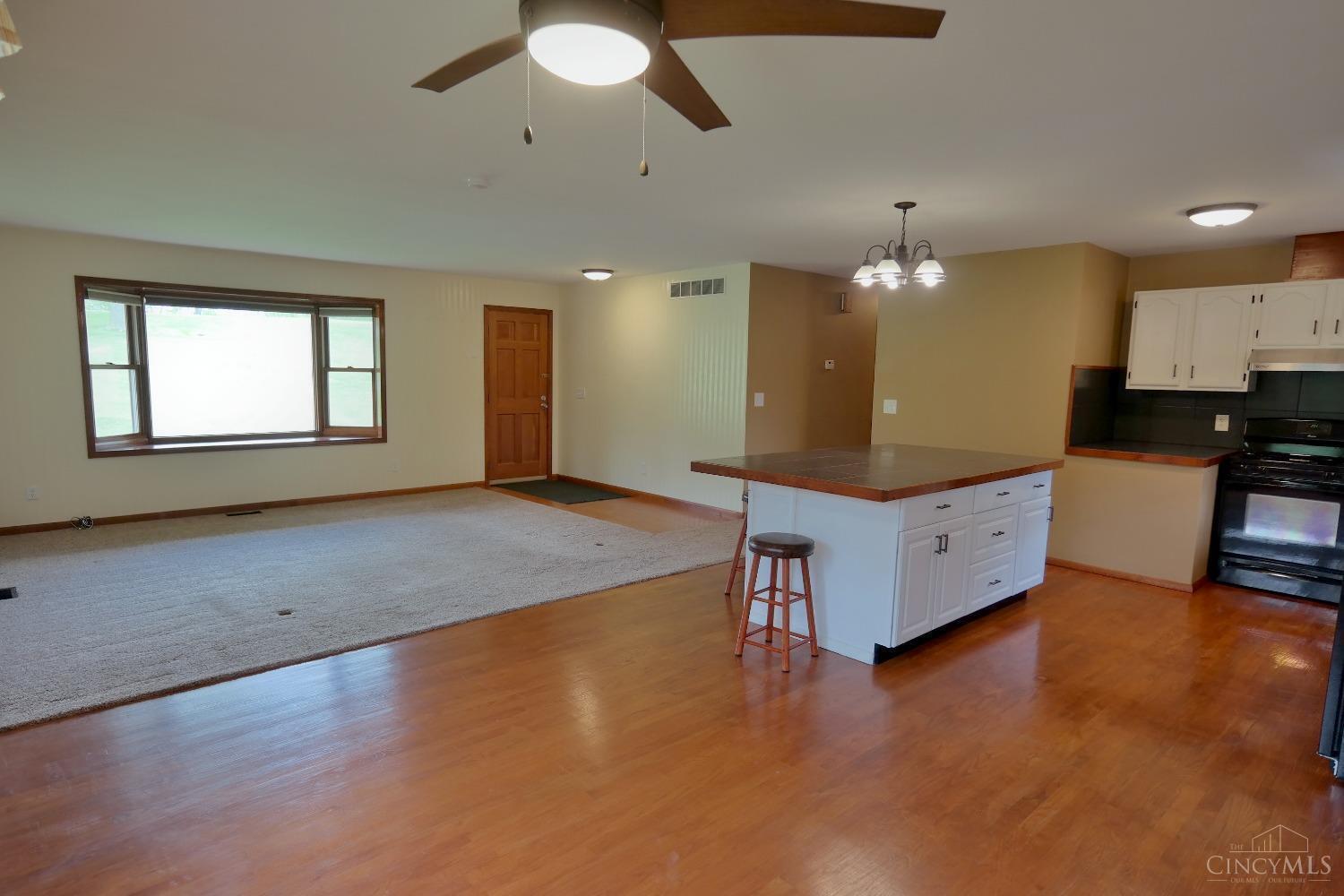 3929 Schoenling Road
