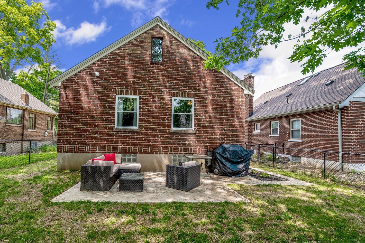 3307 De Forest Drive