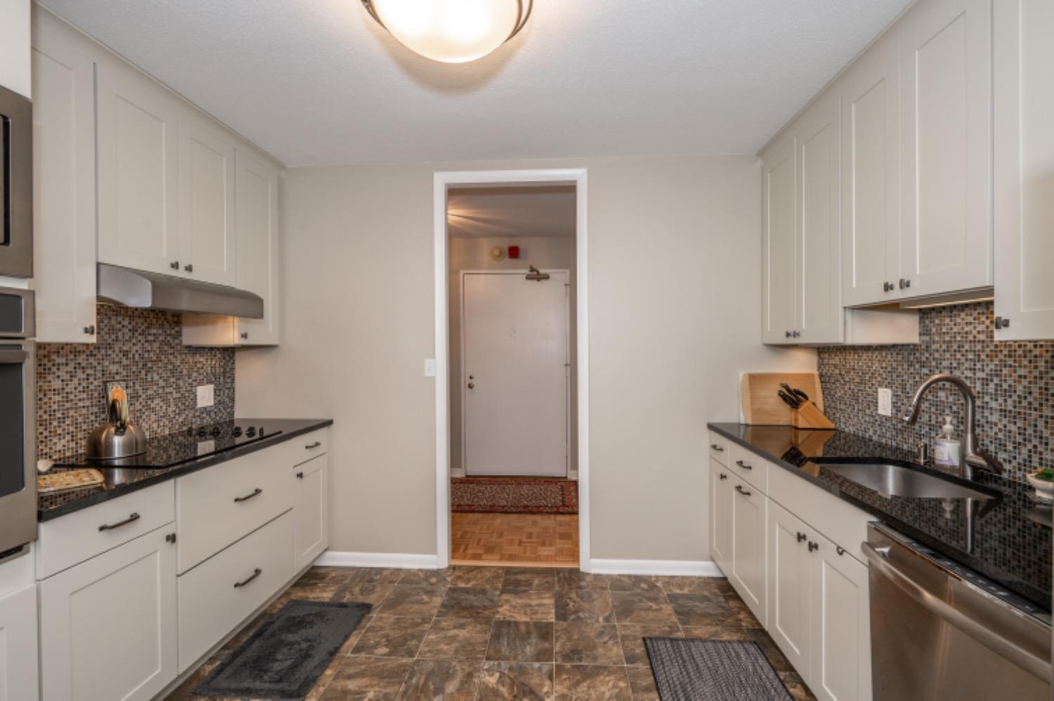 2444 Madison Road 512