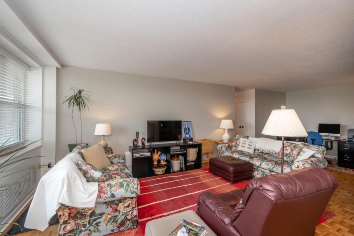 2444 Madison Road 512
