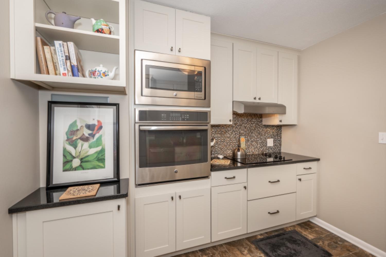 2444 Madison Road 512