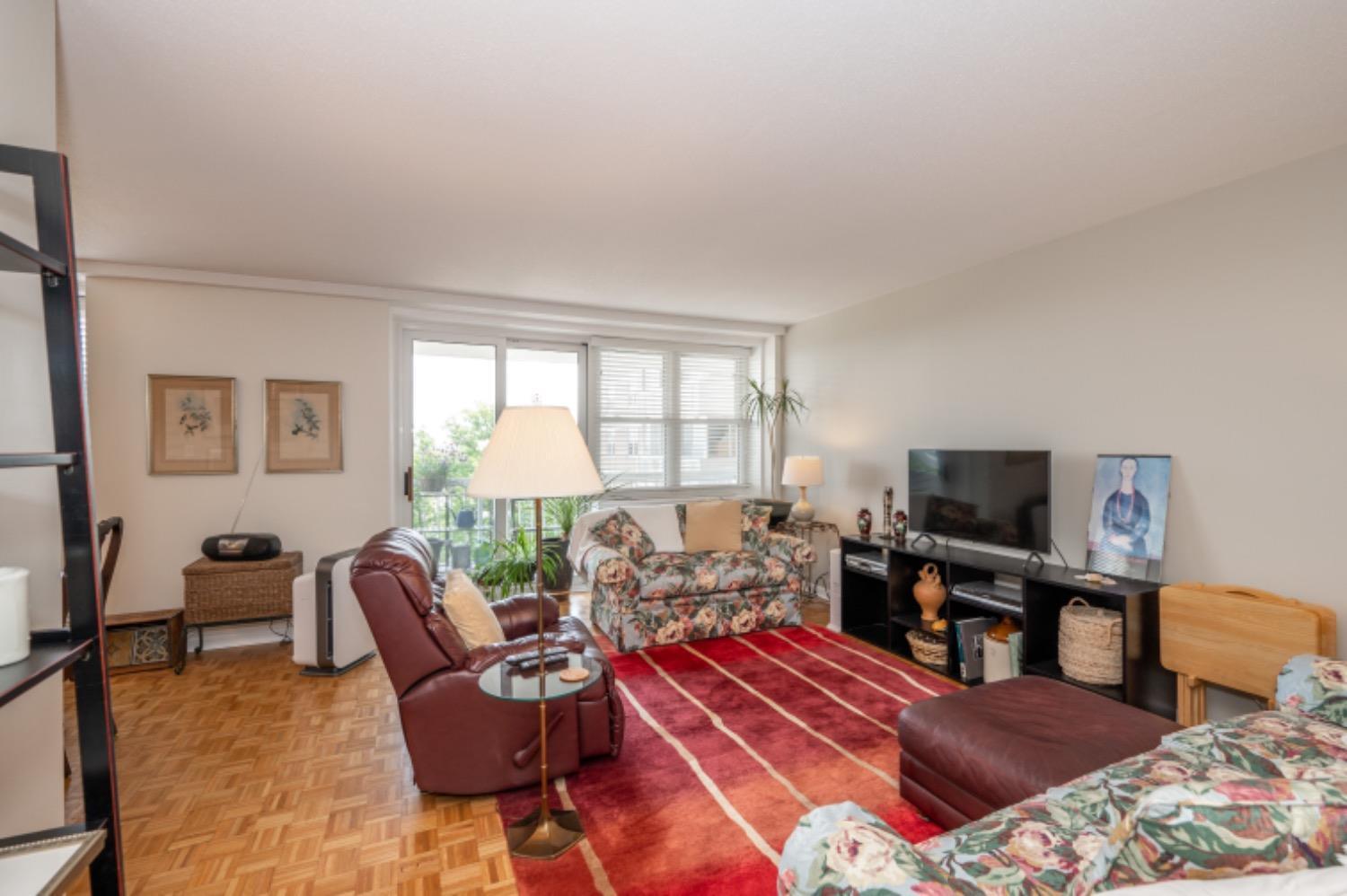 2444 Madison Road 512