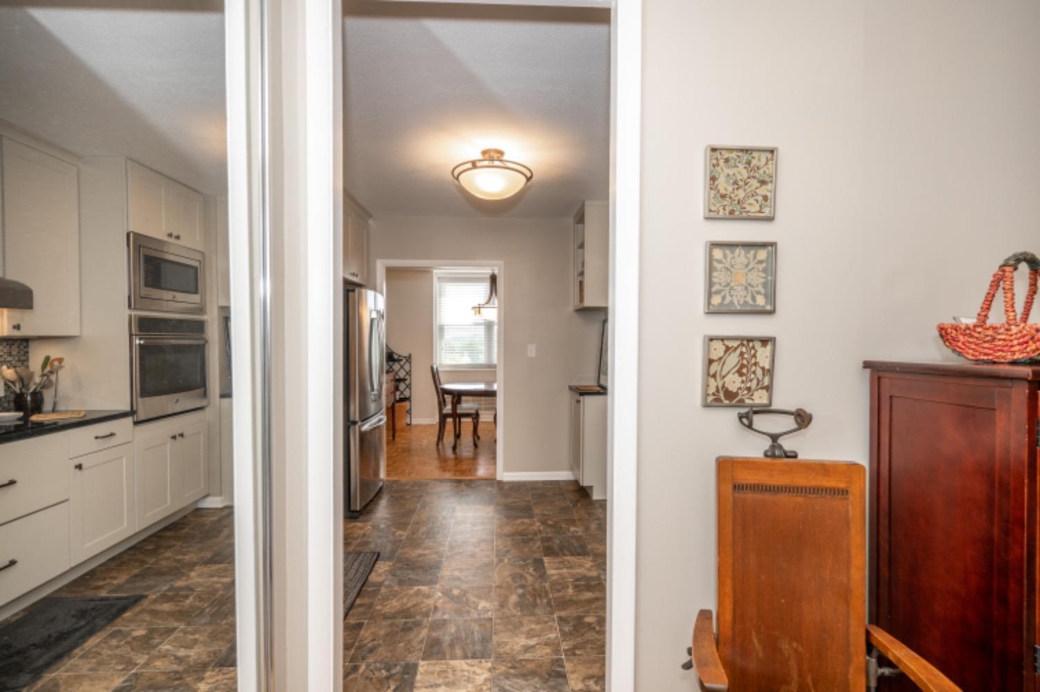 2444 Madison Road 512