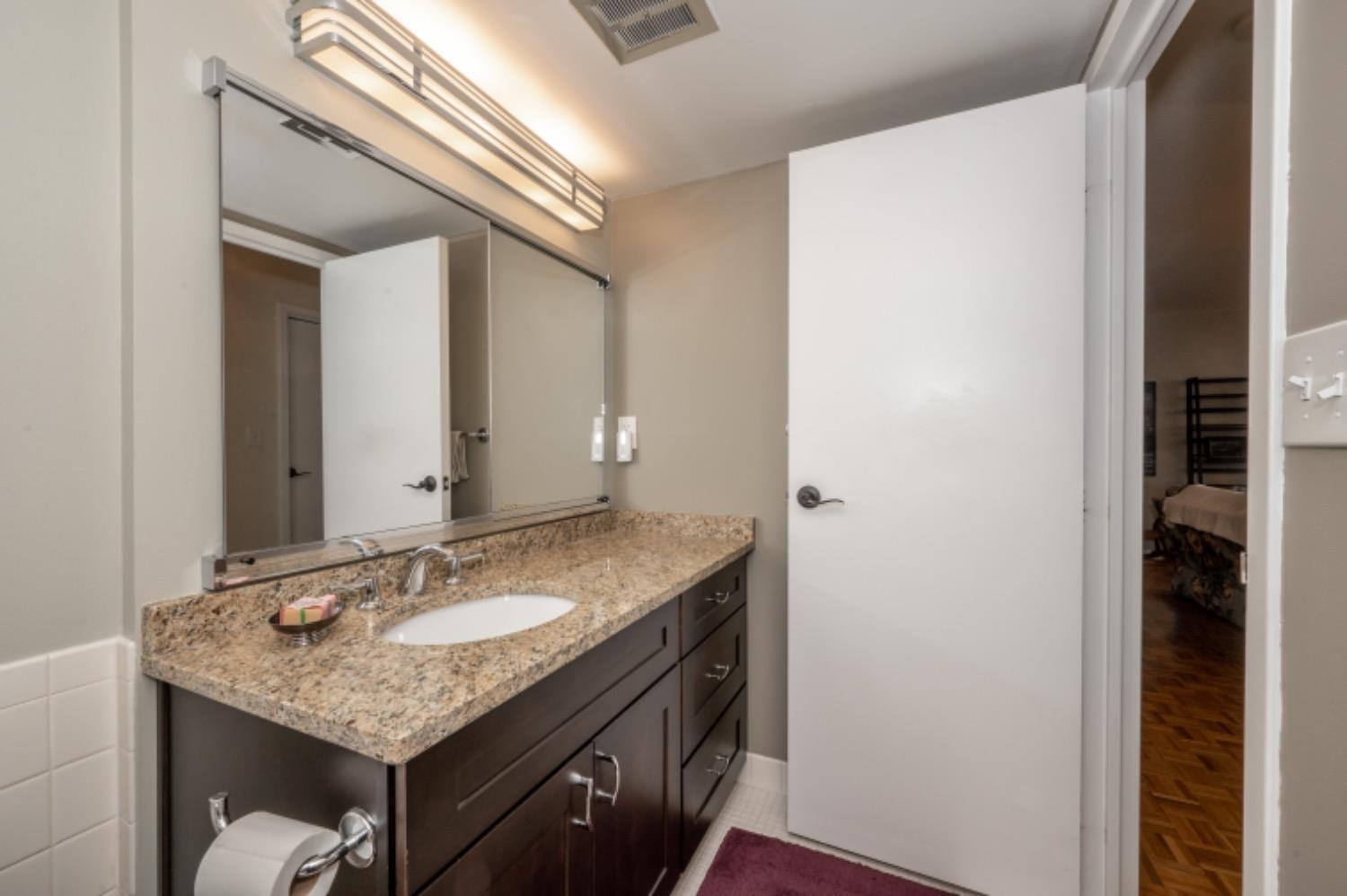 2444 Madison Road 512