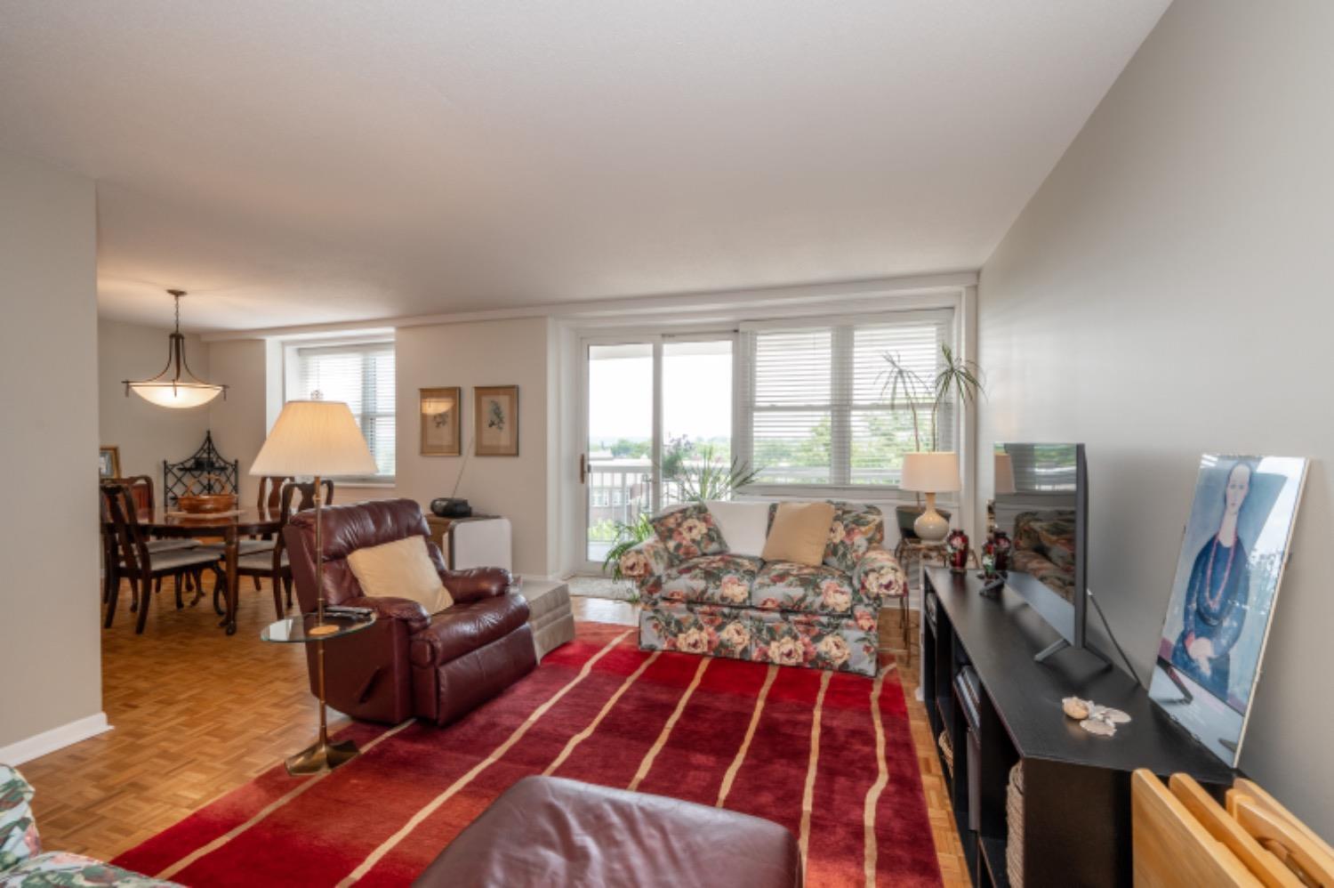 2444 Madison Road 512