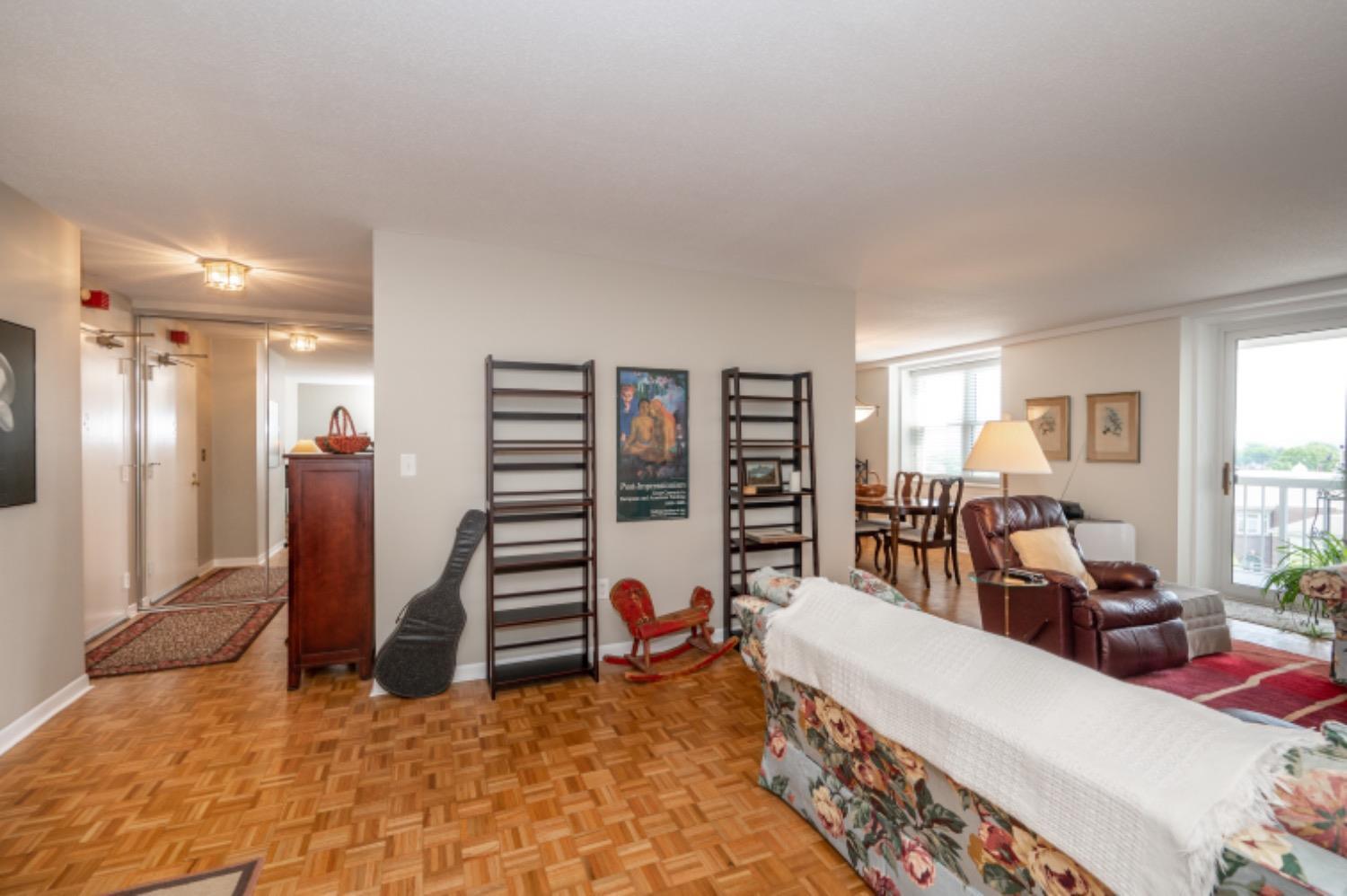 2444 Madison Road 512