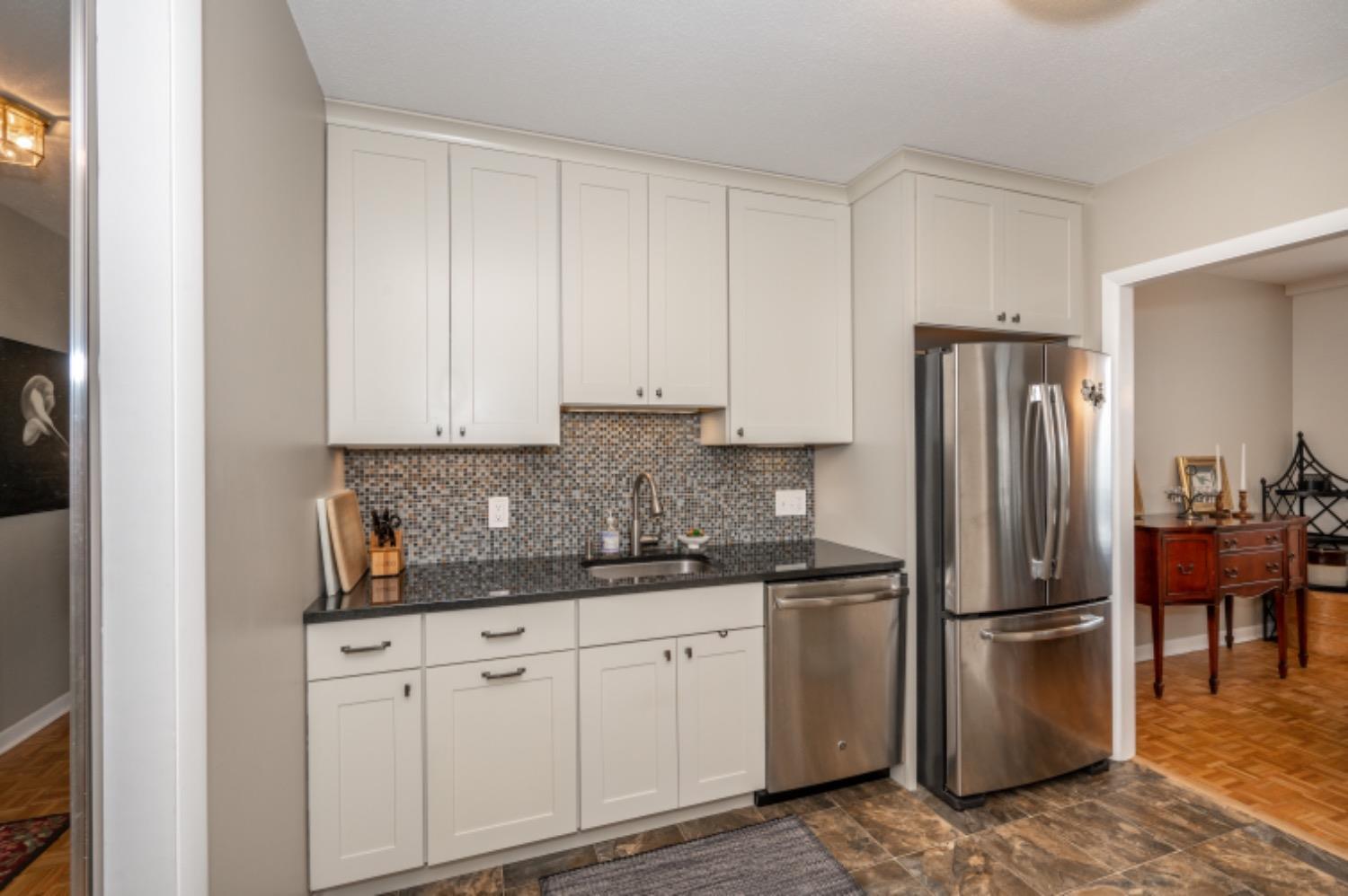 2444 Madison Road 512
