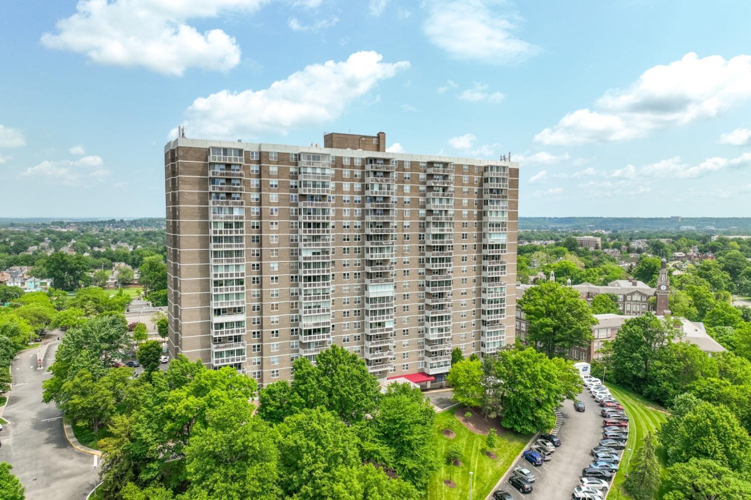 2444 Madison Road 512