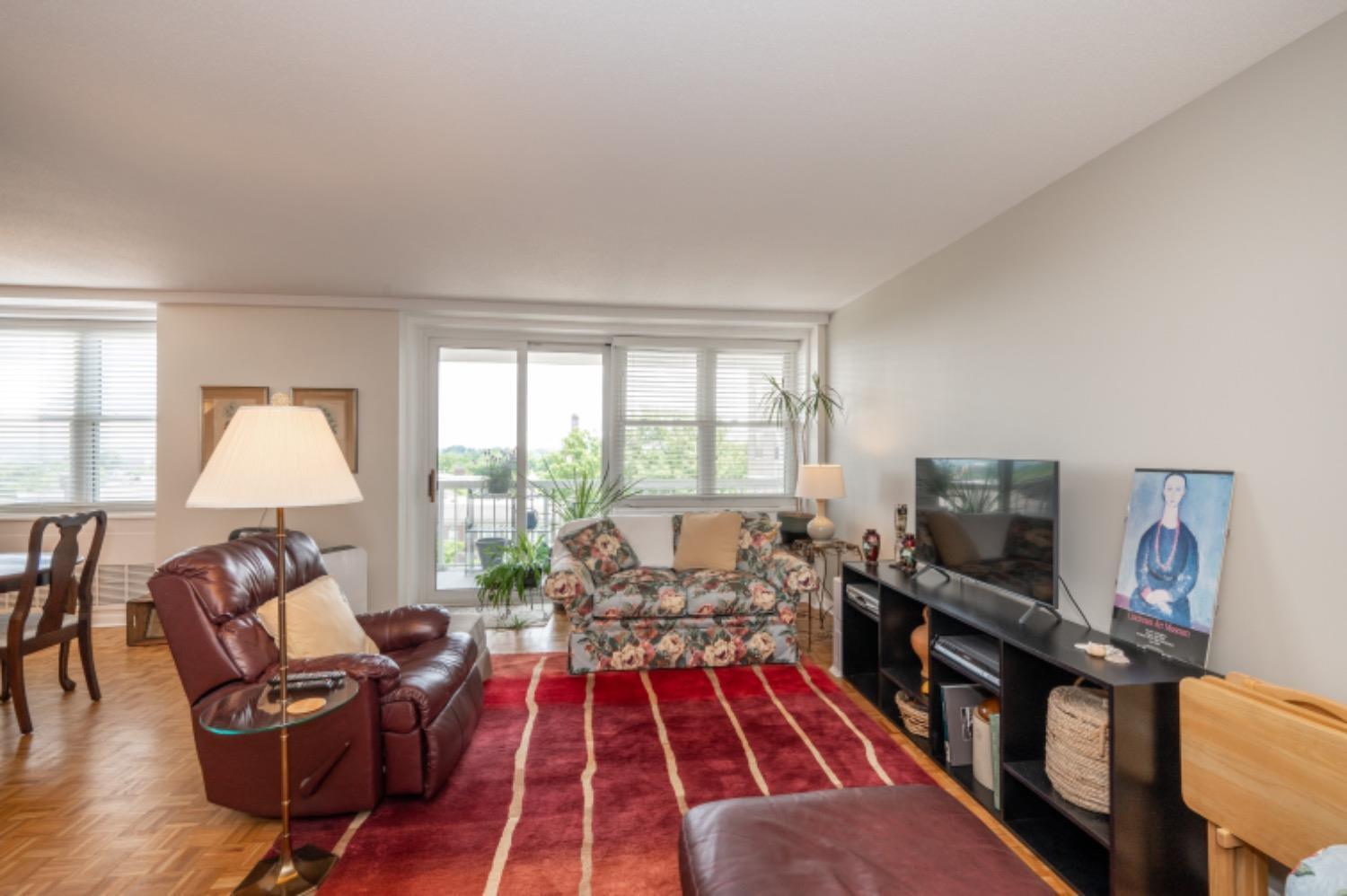 2444 Madison Road 512
