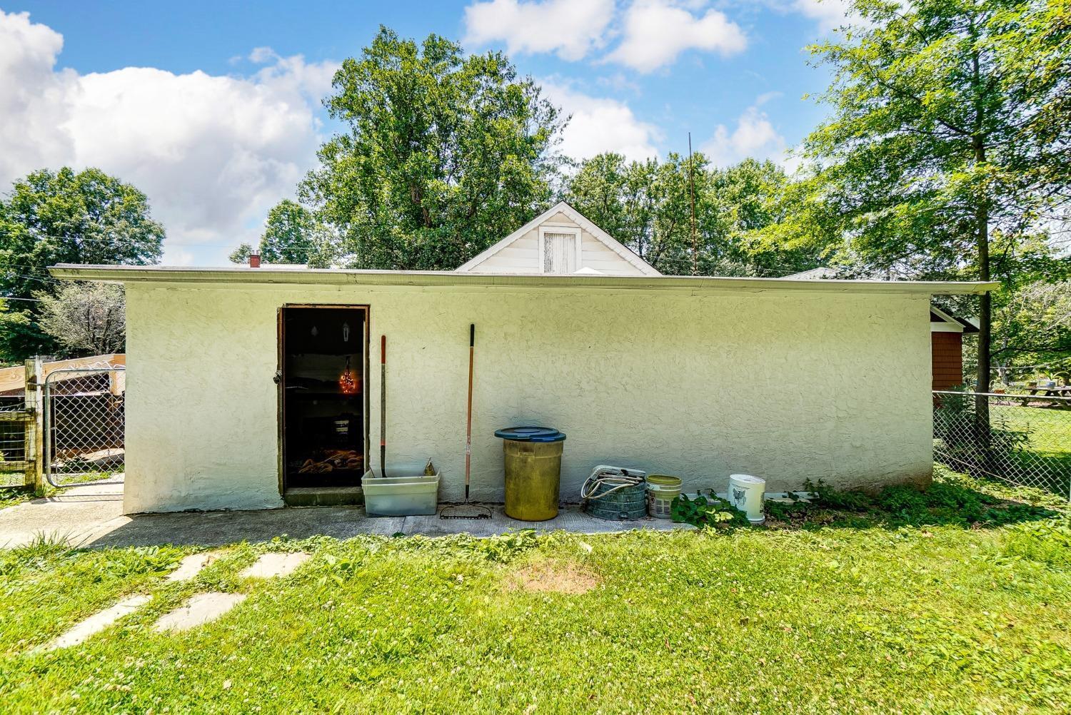 203 Twain Avenue