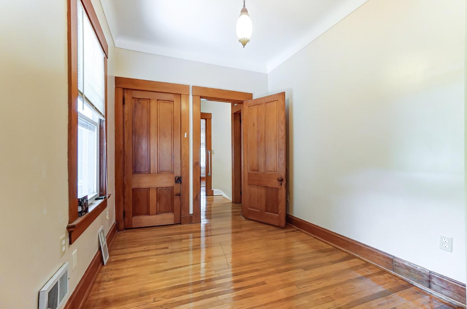203 Twain Avenue