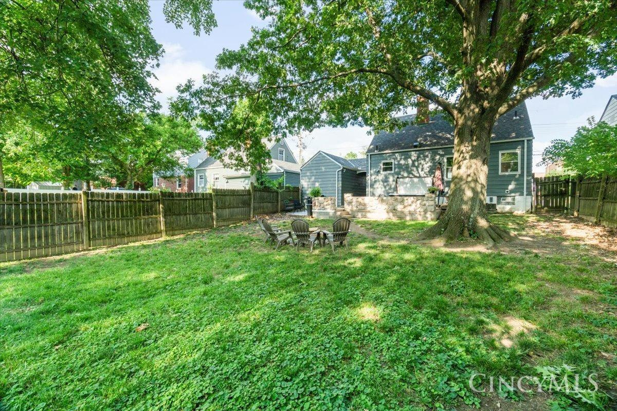 7825 Plainfield Road