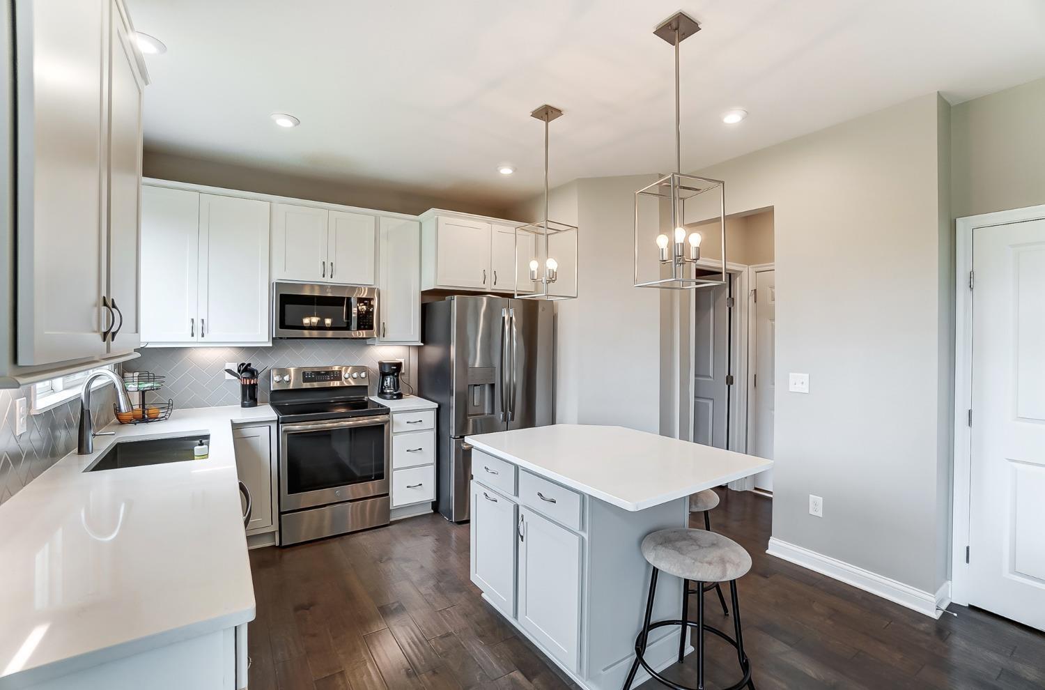 7004 Daybreak Drive