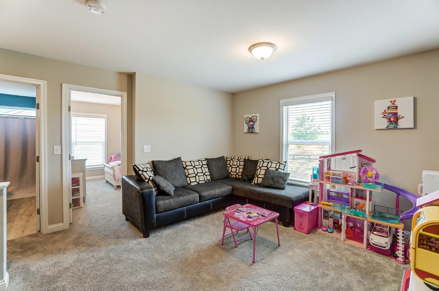 7004 Daybreak Drive