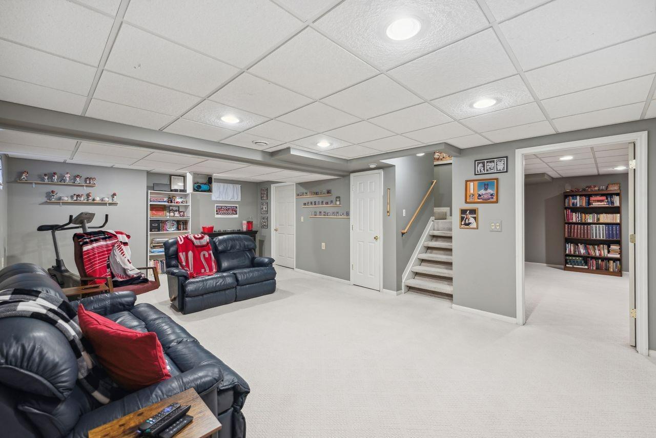 806 Hamlin Drive