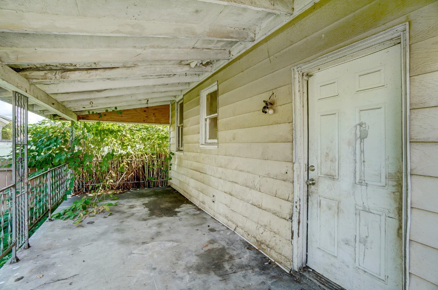 2432 Benninghofen Avenue
