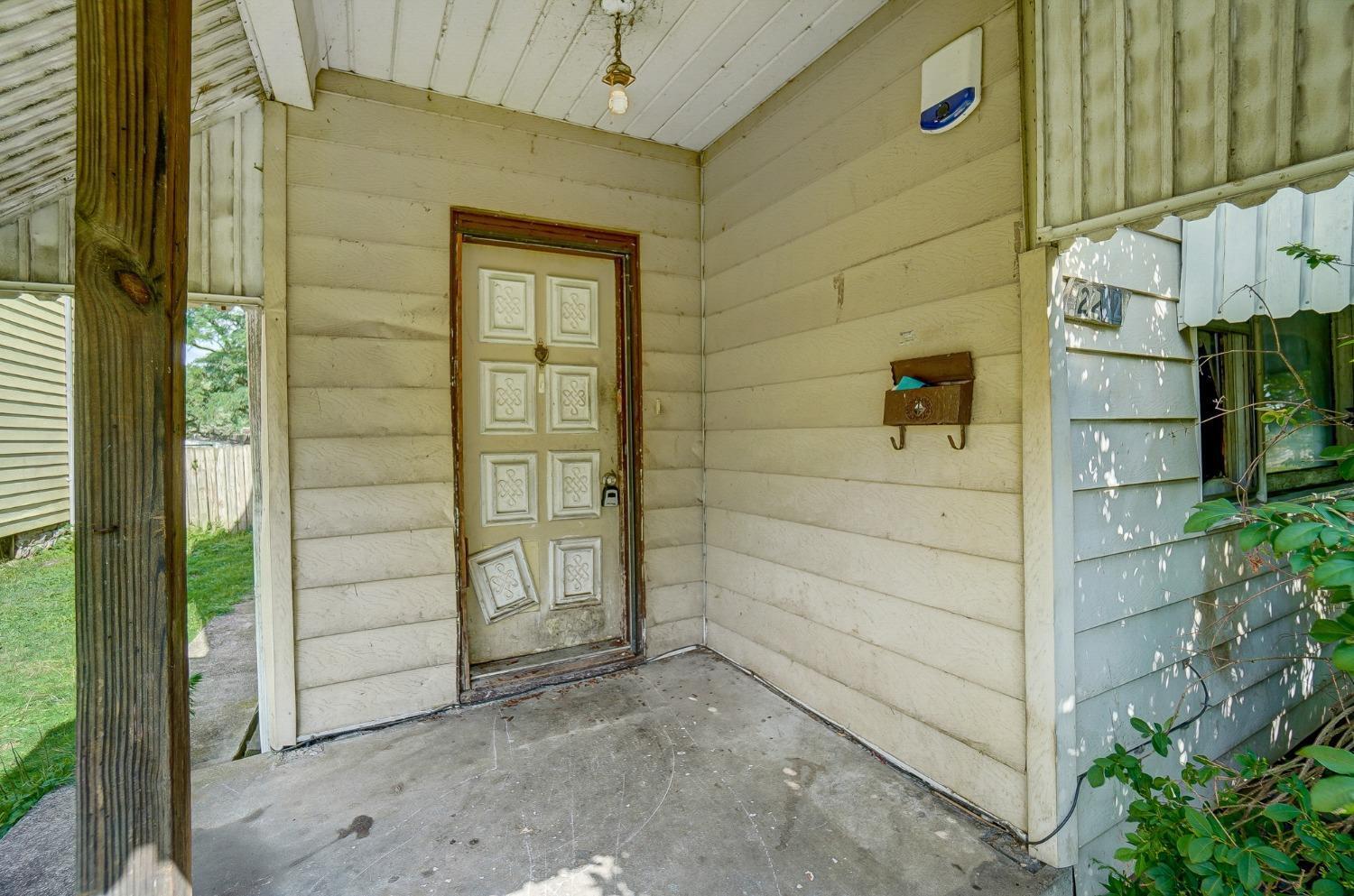 2432 Benninghofen Avenue