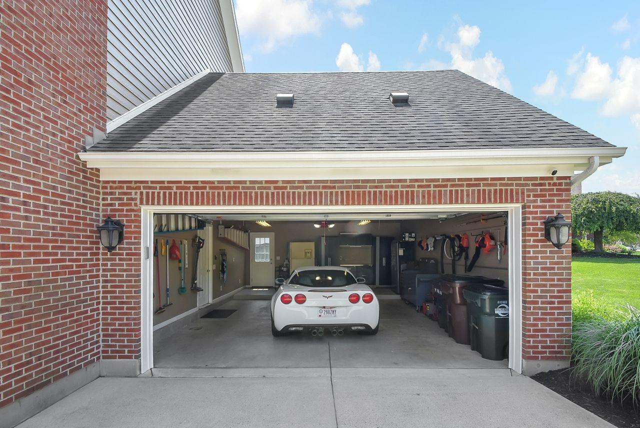 1600 Sunnington Grove
