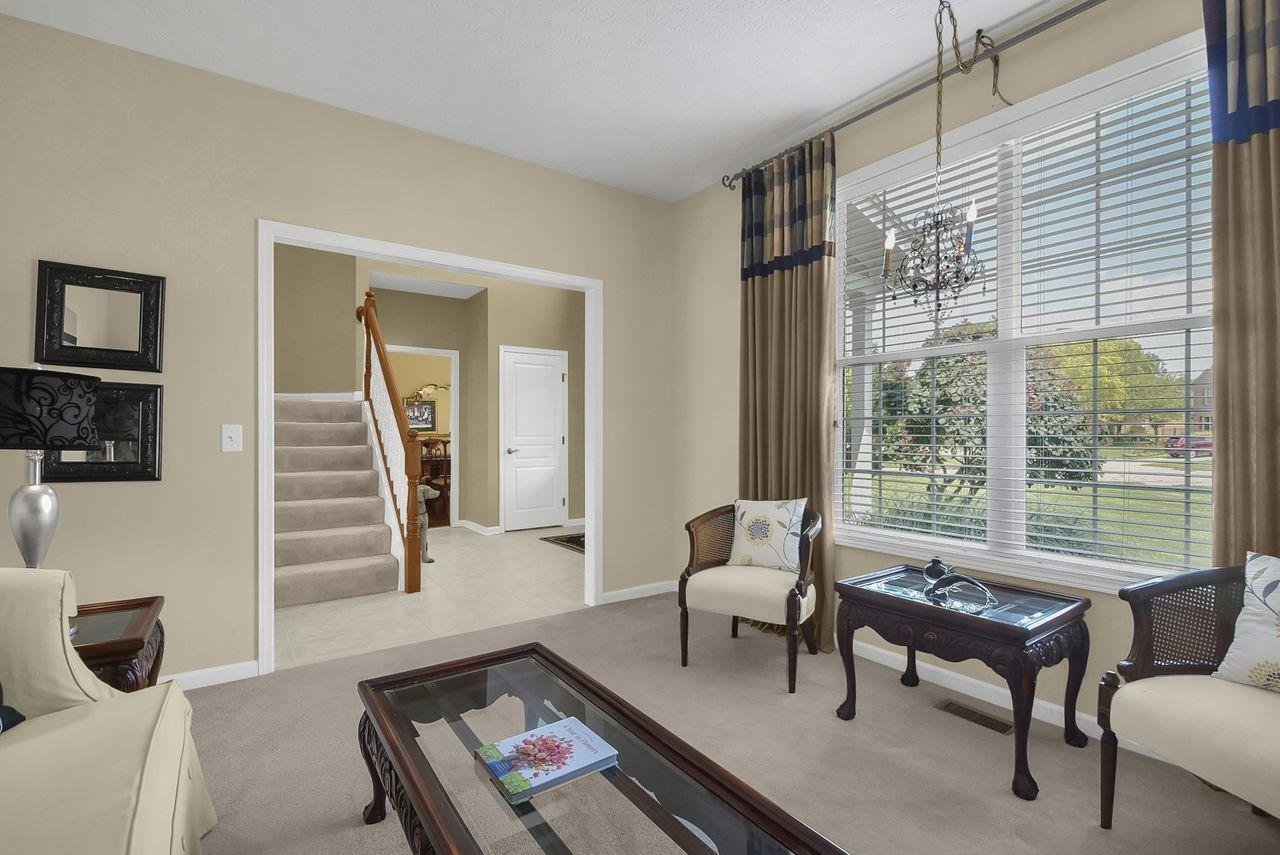 1600 Sunnington Grove