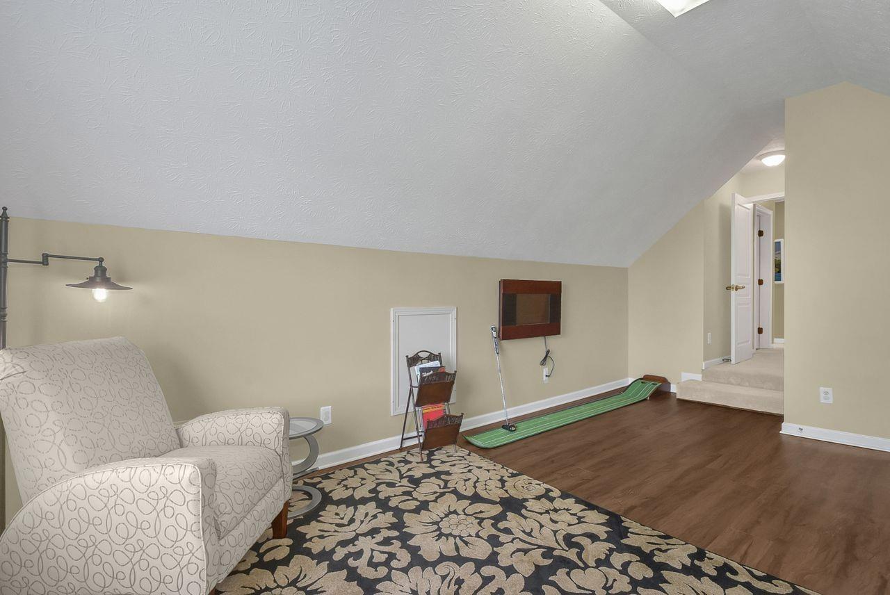 1600 Sunnington Grove
