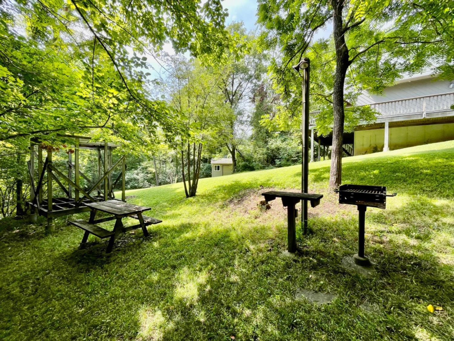 5424 Belfast Owensville Road