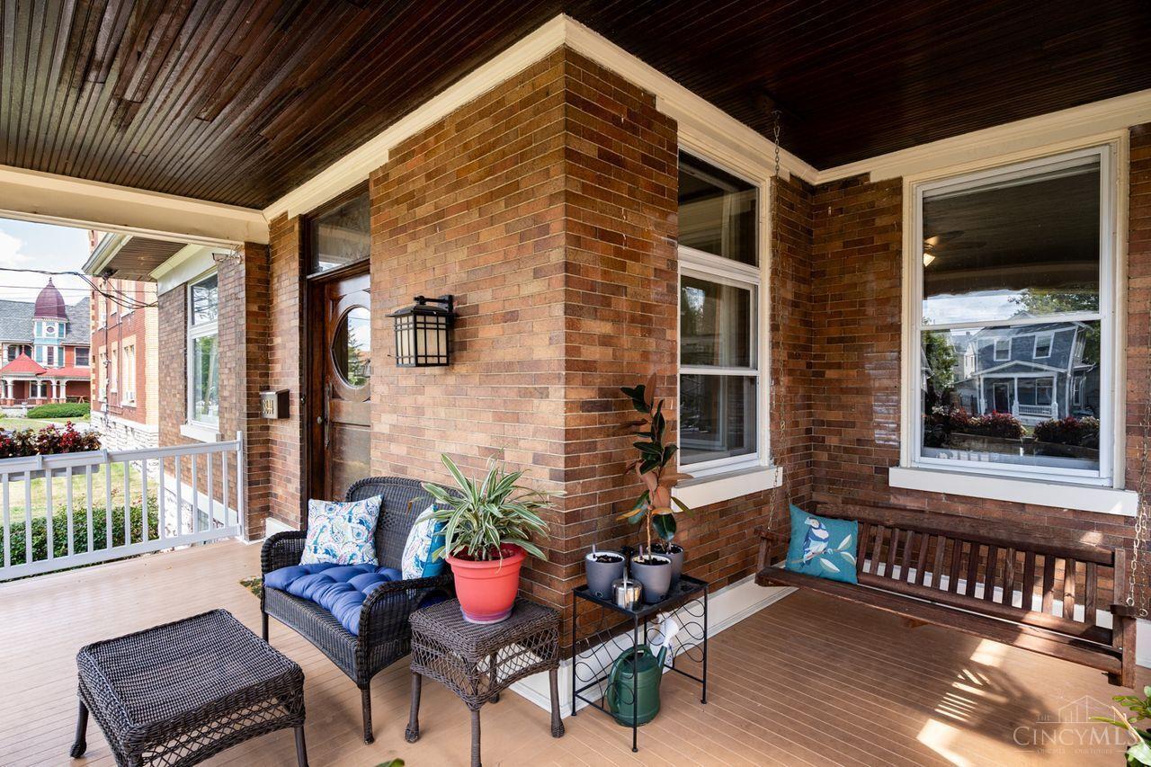 3844 Floral Avenue