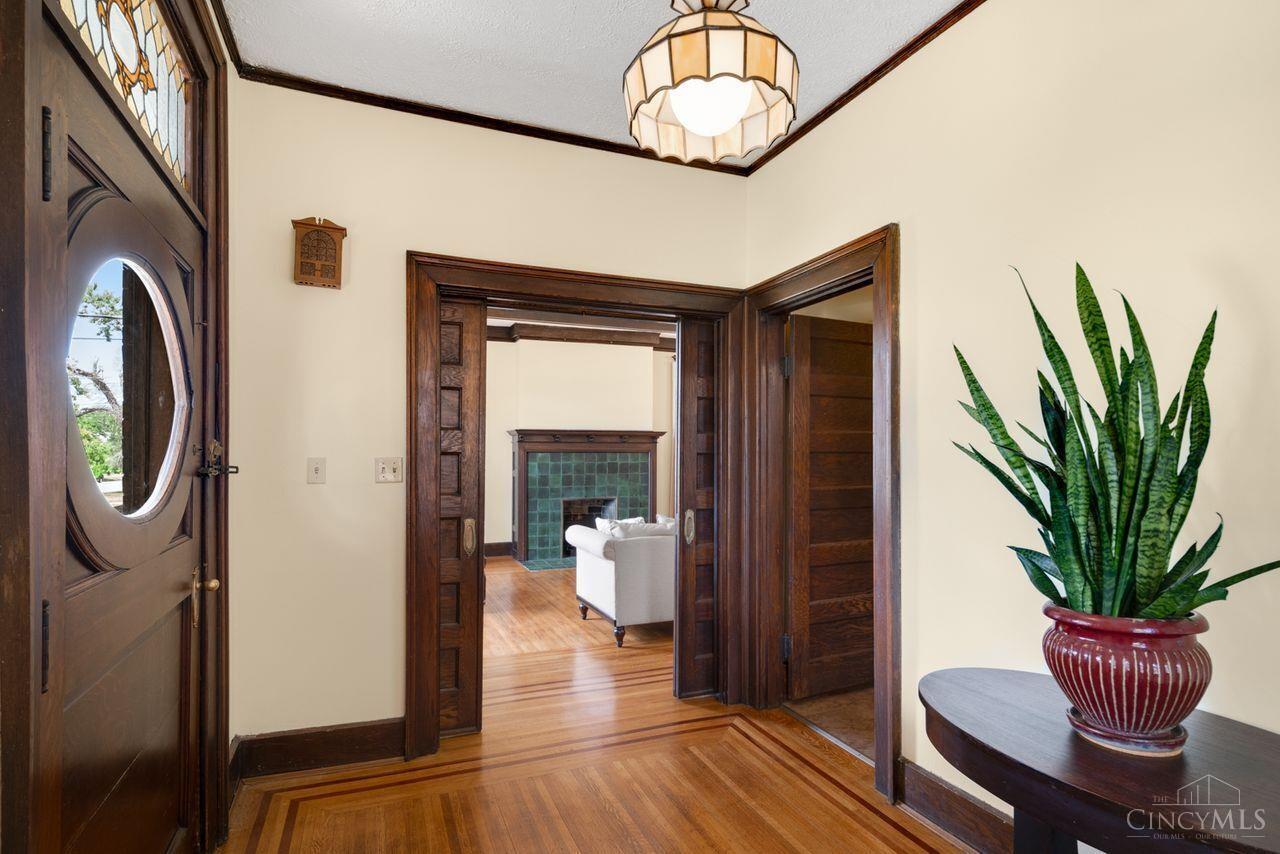 3844 Floral Avenue